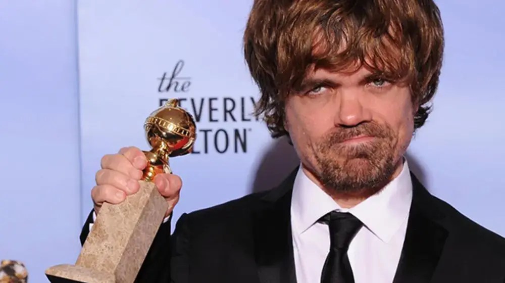 ปีเตอร์ ดิงค์เลจ Peter Dinklage ได้รับรางวัลนักแสดงสมทบชายยอดเยี่ยม ลูกโลกทองคำ ปี 2012