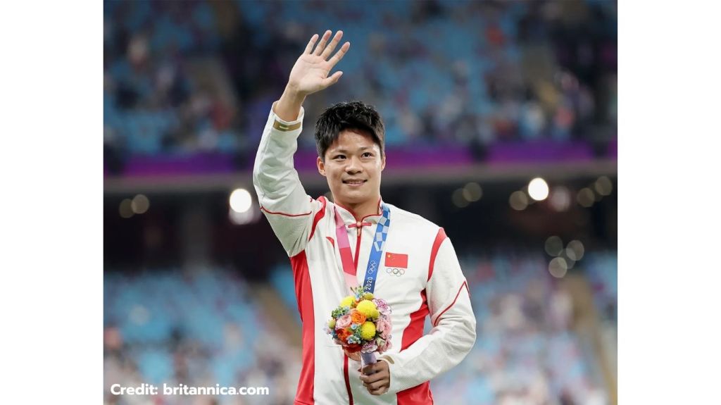 ซู ปิงเทียน นักวิ่งระยะสั้นชาวจีน สร้างประวัติศาสตร์ด้วยการวิ่ง 100 เมตรต่ำกว่า 10 วินาที เขาเอาชนะข้อจำกัดทางสรีระและความกดดันด้วยการฝึกซ้อมอย่างหนัก รวมถึงการมีวินัยสูง มุ่งมั่นและเชื่อมั่นในตัวเอง เขาคือแรงบันดาลใจให้เยาวชนทั่วเอเชีย.